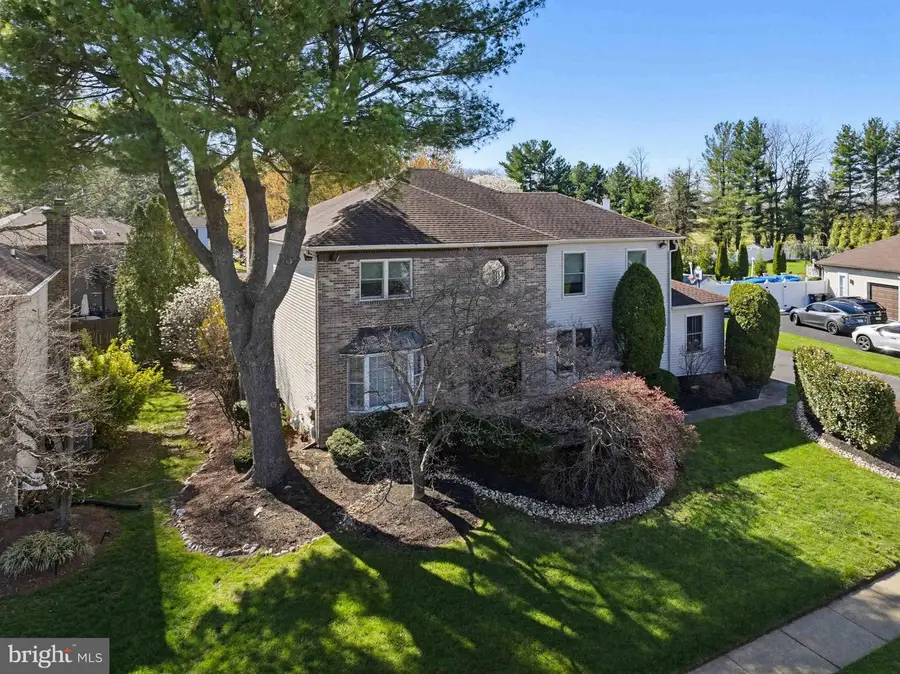 54 Roy Ln, Huntingdon Valley, PA 19006 - #2