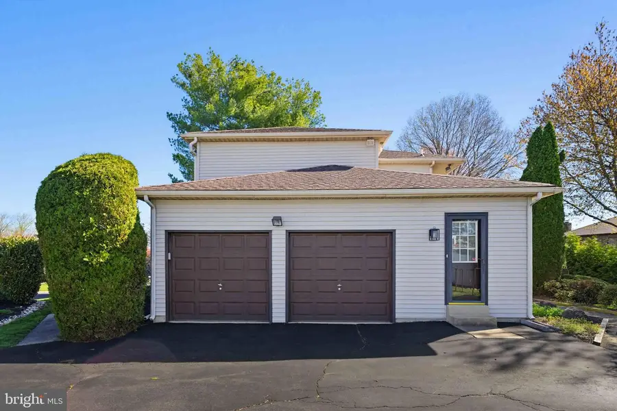 54 Roy Ln, Huntingdon Valley, PA 19006 - #3