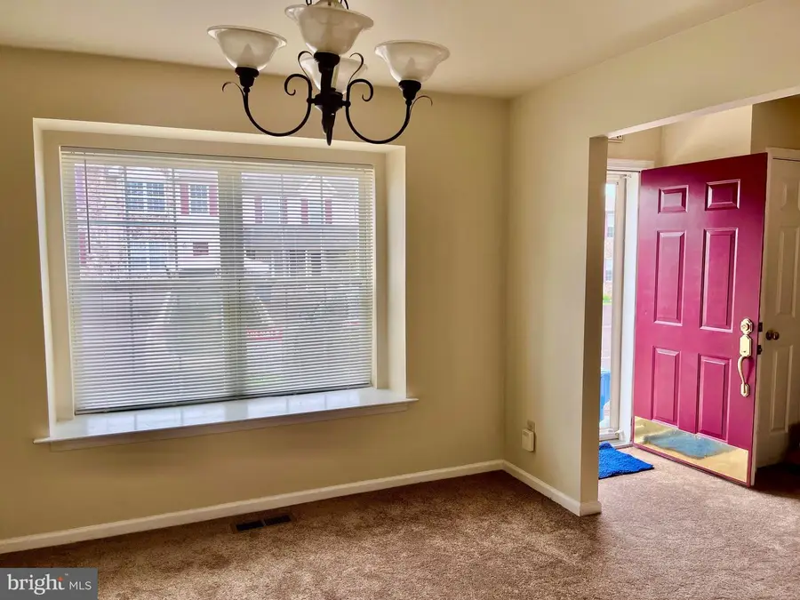 4253 Red Oak Ct, Collegeville, PA 19426 - #2