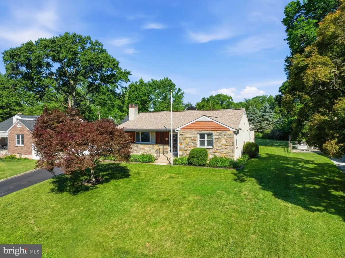 321 Heston, Norristown, PA 19404 - #1