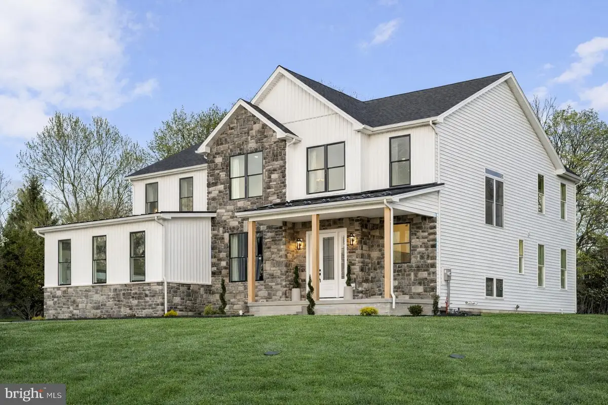 906 S Collegeville Rd, Phoenixville, PA 19460 - #1