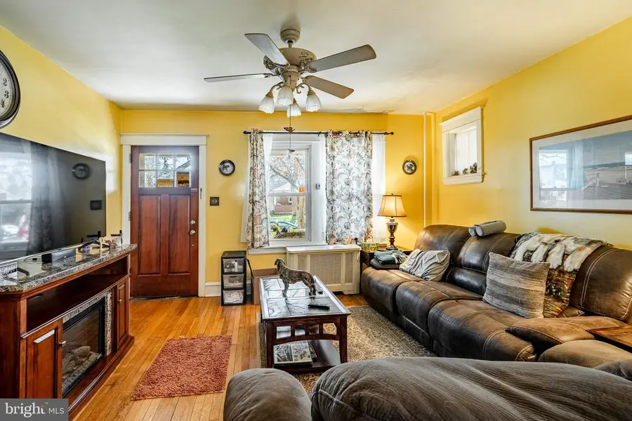 1703 Powell St, Norristown, PA 19401 - #3