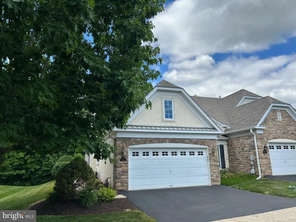 377 Brittany Ct, Souderton, PA 18964 - #1