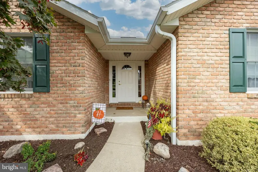 2951 Burton Dr, Gilbertsville, PA 19525 - #3