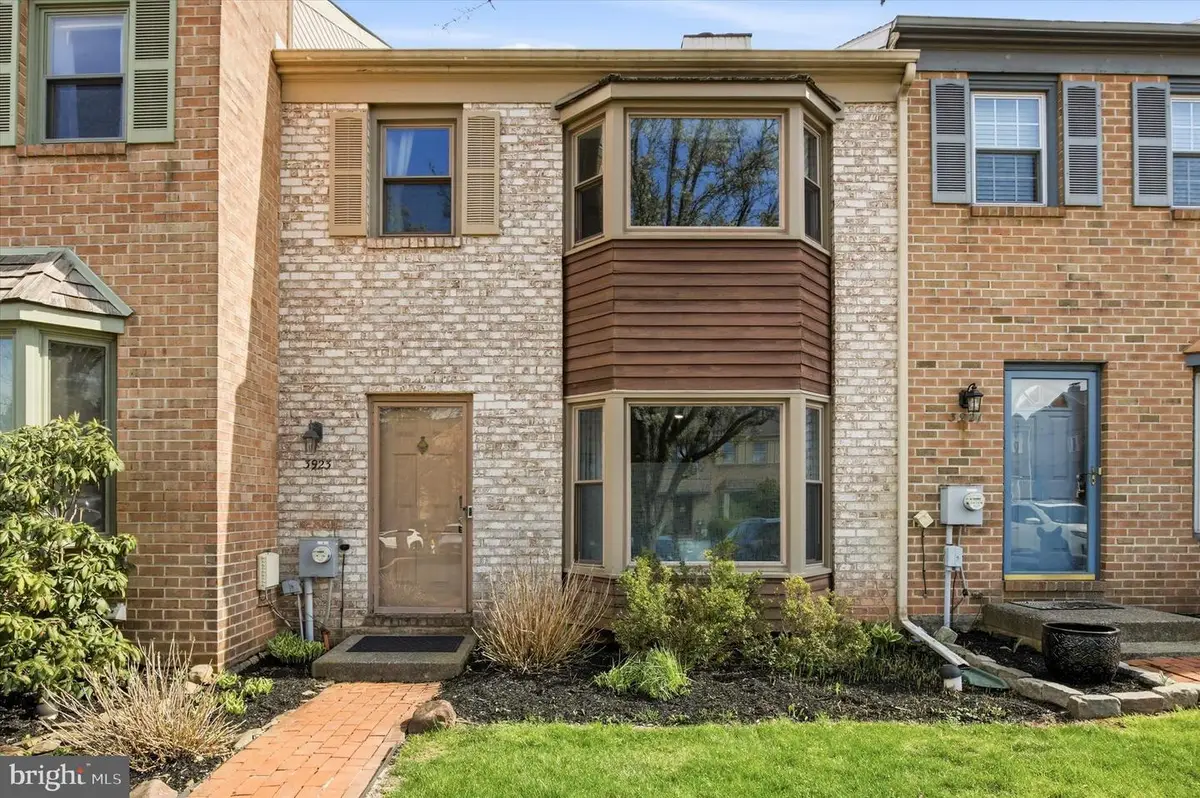 3923 Gatehouse Ln, Skippack, PA 19474 - #1