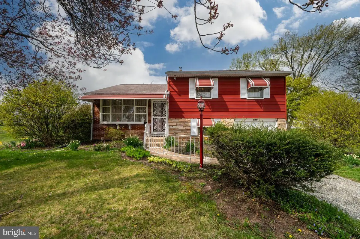 125 E 1st Ave, Trappe, PA 19426 - #1