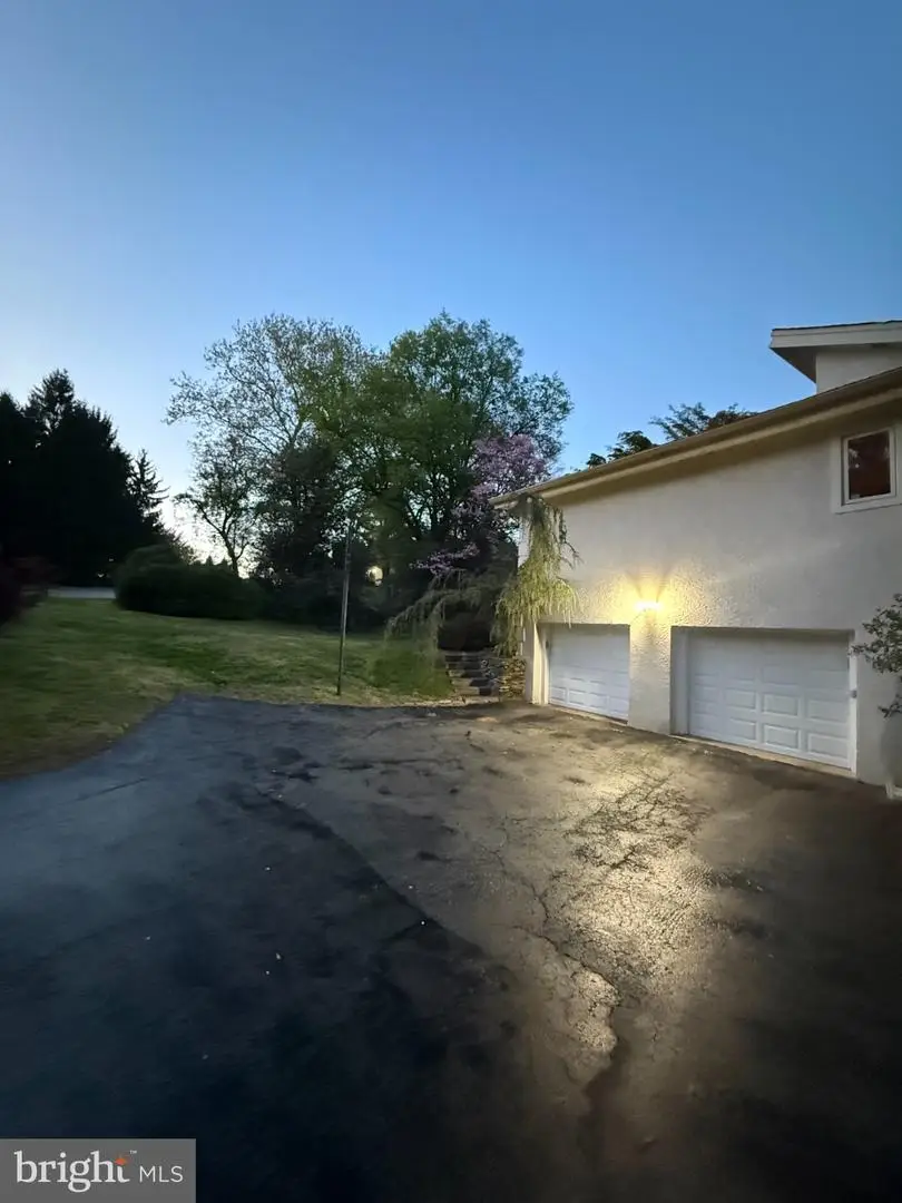 1301 Bobarn Dr, Penn Valley, PA 19072 - #3