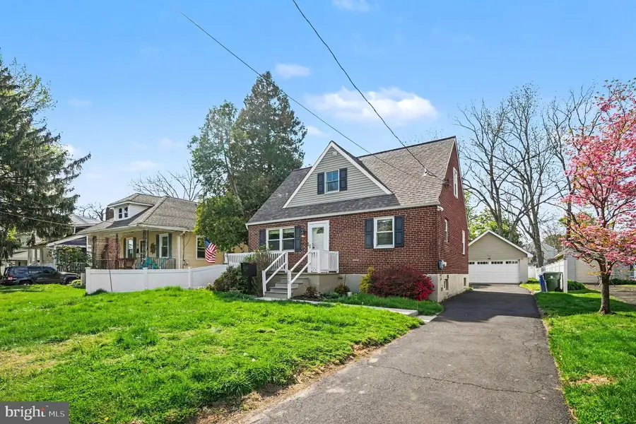 1370 Arnold Ave, Abington, PA 19001 - #2