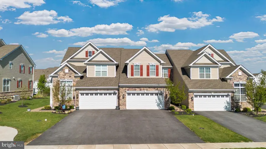 603 Shenandoah Dr, Collegeville, PA 19426 - #2