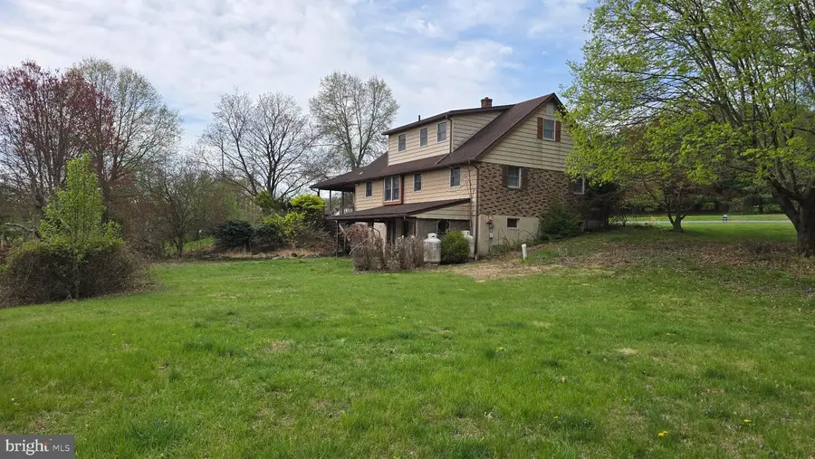 2735 Kutztown Rd, Pennsburg, PA 18073 - #2
