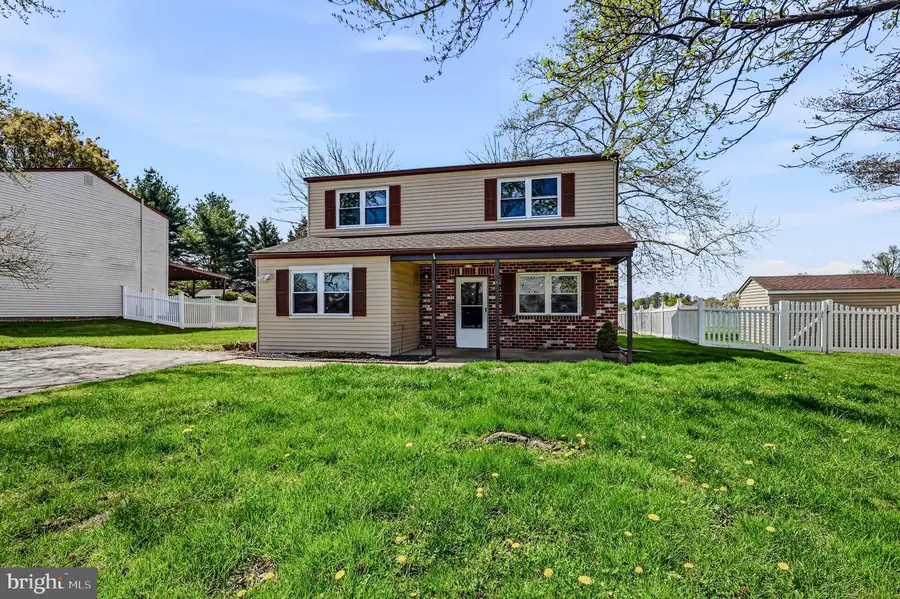 140 Wildflower Dr, Plymouth Meeting, PA 19462 - #3