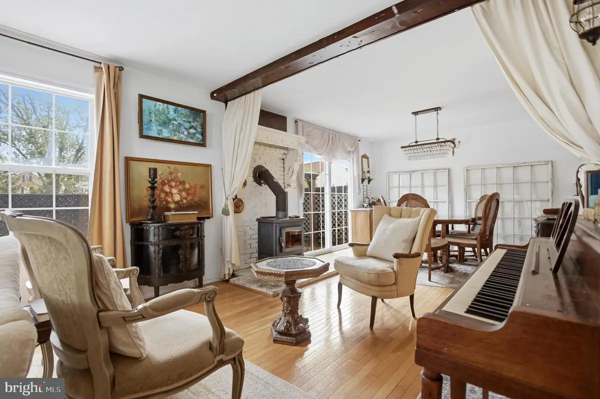 136 Packham Ct, Telford, PA 18969 - #1