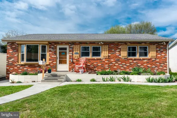 1032 East Ave, PENLLYN, PA 19422