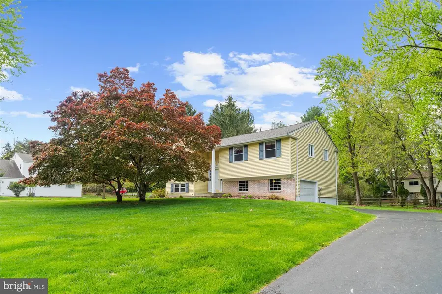 101 Village Dr, North Wales, PA 19454 - #3