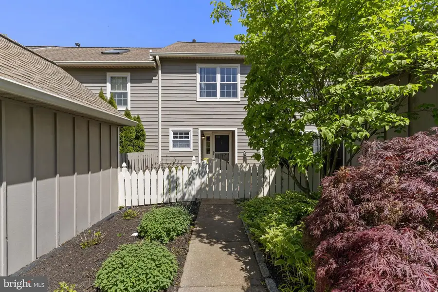 289 Tulip Tree Ct, Blue Bell, PA 19422 - #2