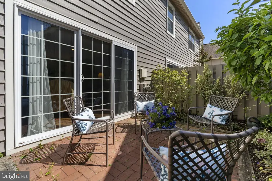 289 Tulip Tree Ct, Blue Bell, PA 19422 - #3