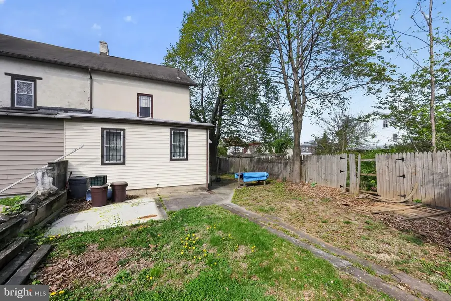 113 S Chestnut St, Ambler, PA 19002 - #3