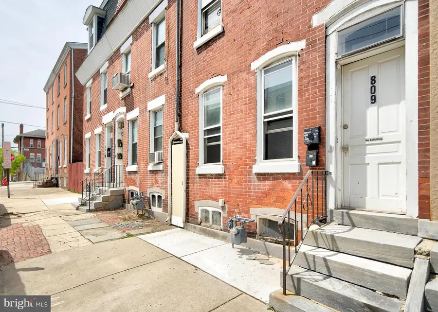 809 Green St, Norristown, PA 19401 - #3