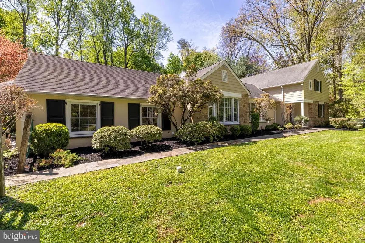 904 Andorra Rd, Lafayette Hill, PA 19444 - #1