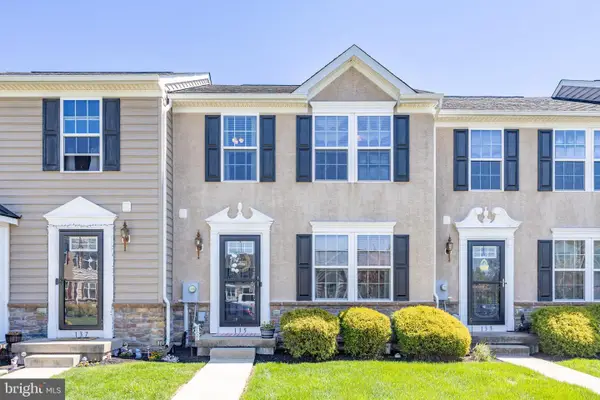 135 Sandpiper Ct, GILBERTSVILLE, PA 19525