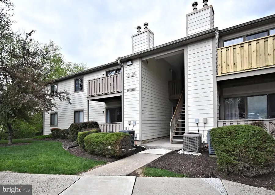 406 Stockton Ct, North Wales, PA 19454 - #2