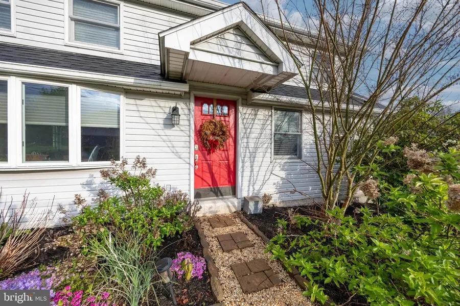 2534 Rhoads Rd, Gilbertsville, PA 19525 - #2