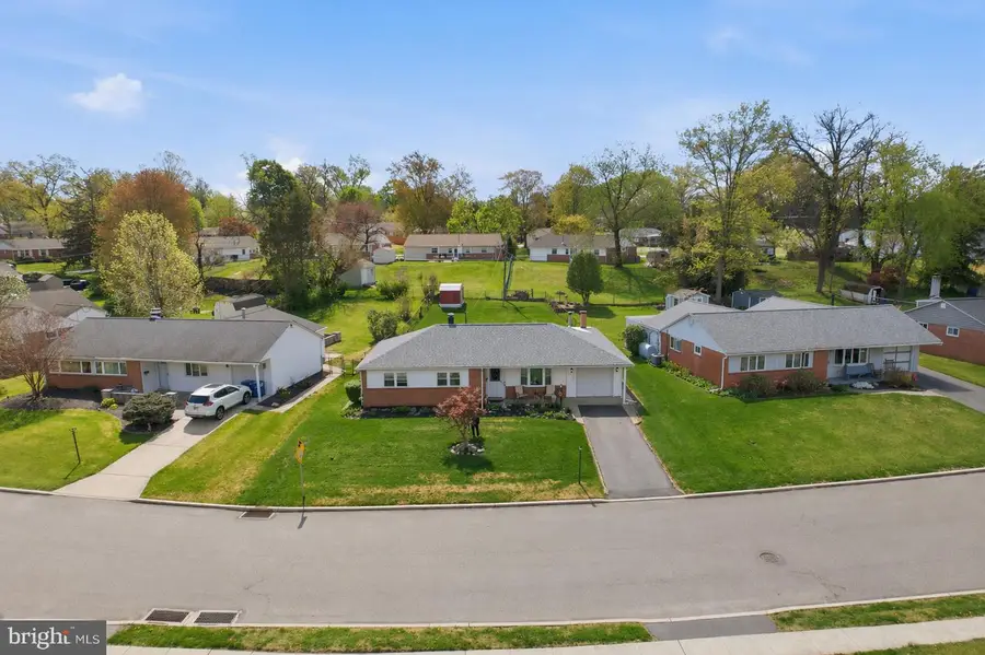 2940 Stoney Creek Rd, Norristown, PA 19401 - #3