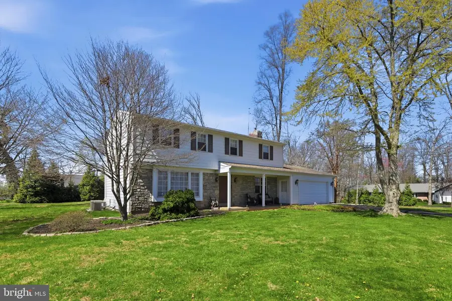 372 Oak Dr, Souderton, PA 18964 - #2