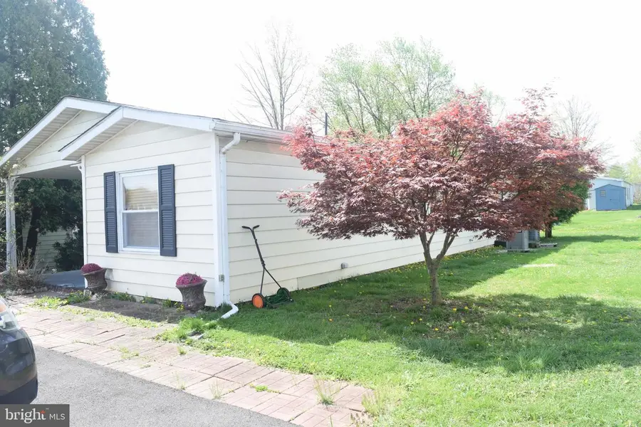 613 Stream View Dr, North Wales, PA 19454 - #2