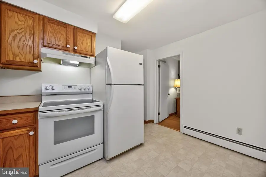 234 W Chestnut St, Souderton, PA 18964 - #3