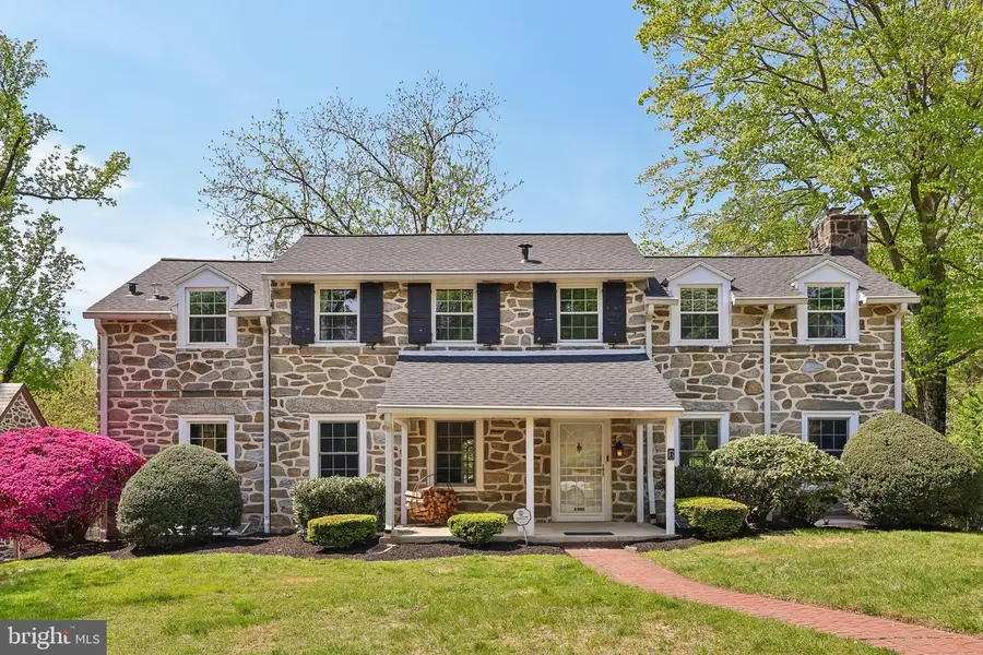 6 Overbrook Pkwy, Wynnewood, PA 19096 - #3