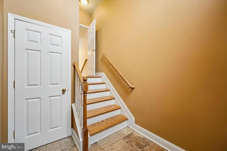 9 E Roberts St, Norristown, PA 19401 - #3