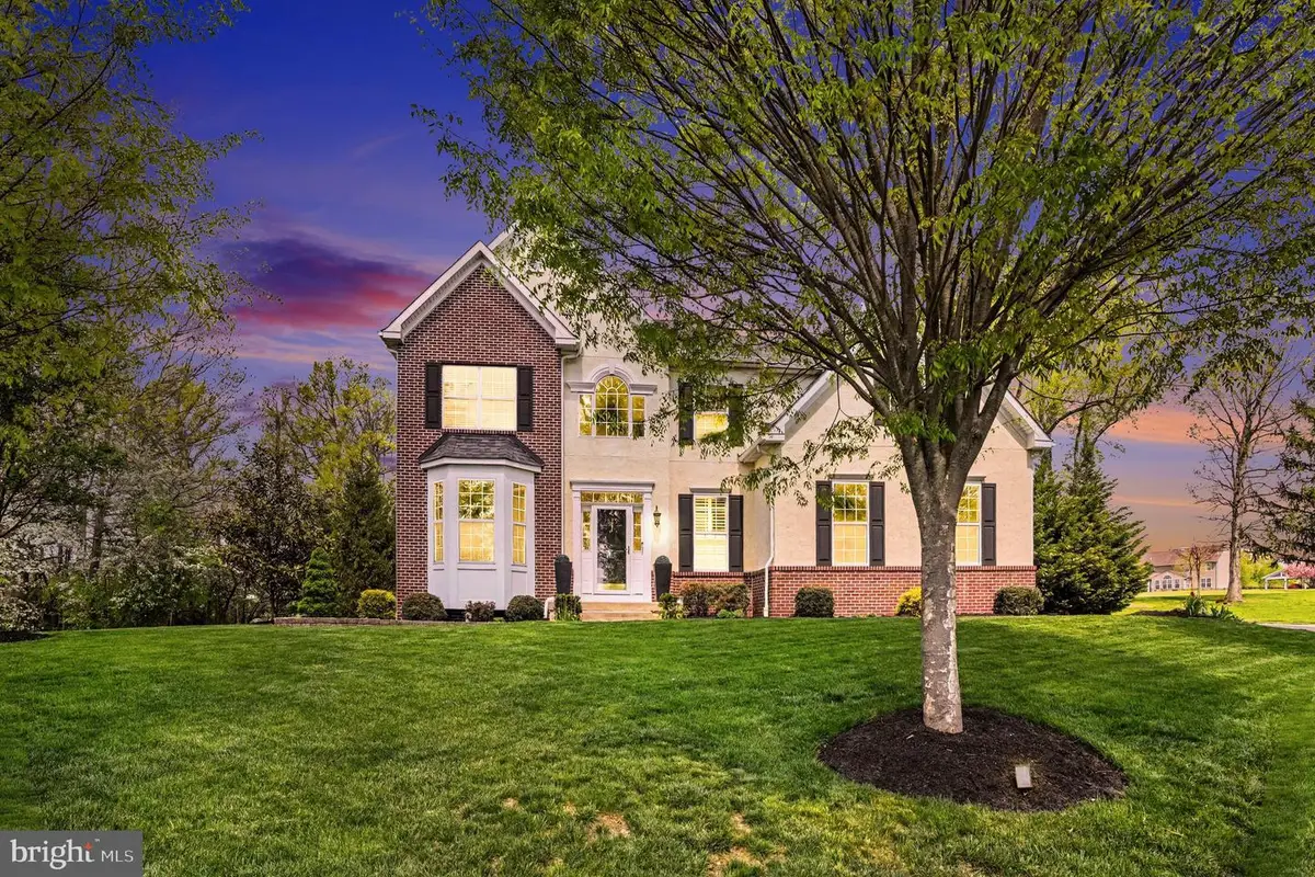 825 Clubhouse Dr, Harleysville, PA 19438 - #1