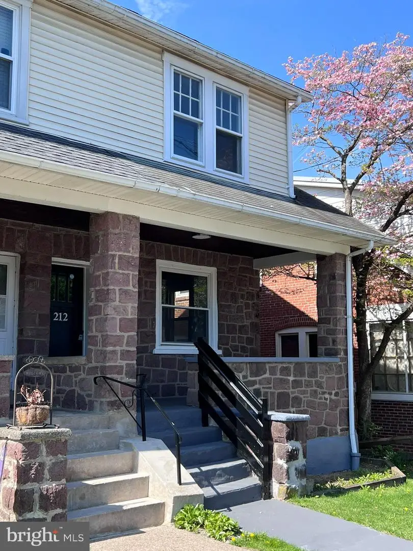 212 East St, Pottstown, PA 19464 - #3