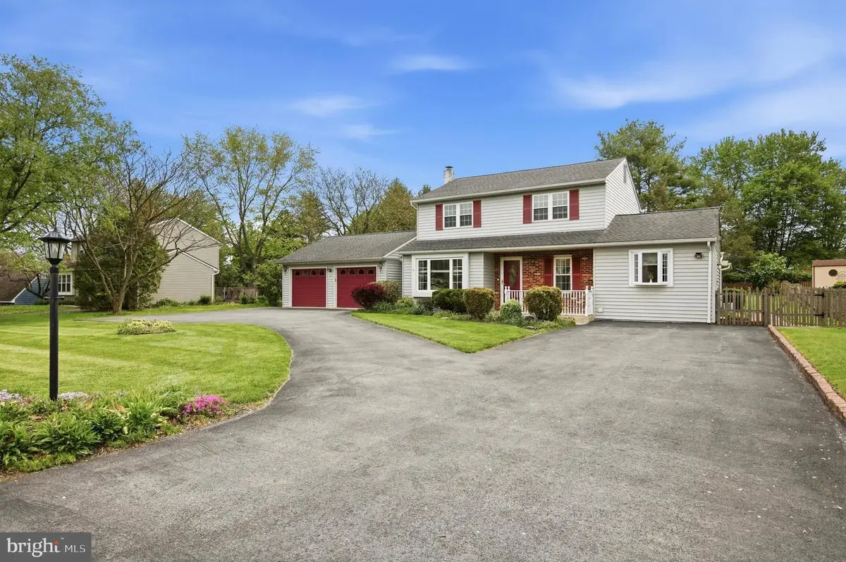 328 Courtland Ave, Harleysville, PA 19438 - #1