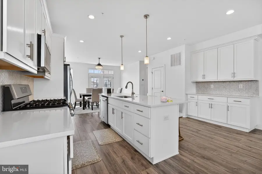 124 Everleigh Dr #, Royersford, PA 19468 - #3