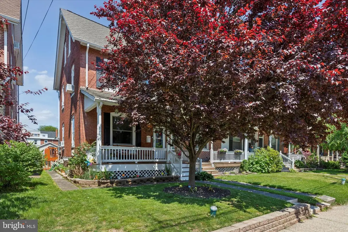 347 York Ave, Lansdale, PA 19446 - #1