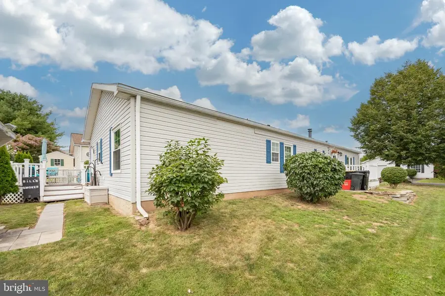 103 Lilac Pl, Royersford, PA 19468 - #3