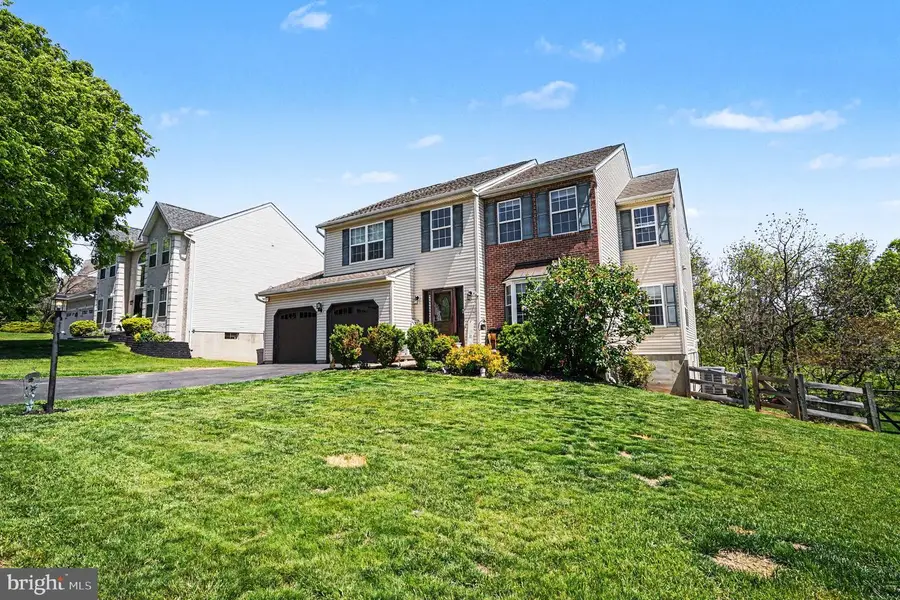1105 Sun Valley Dr, Royersford, PA 19468 - #2