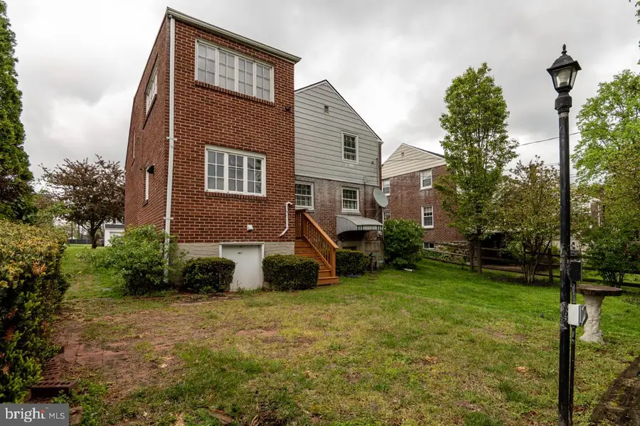 1414 Sunset Dr, Pottstown, PA 19464 - #2