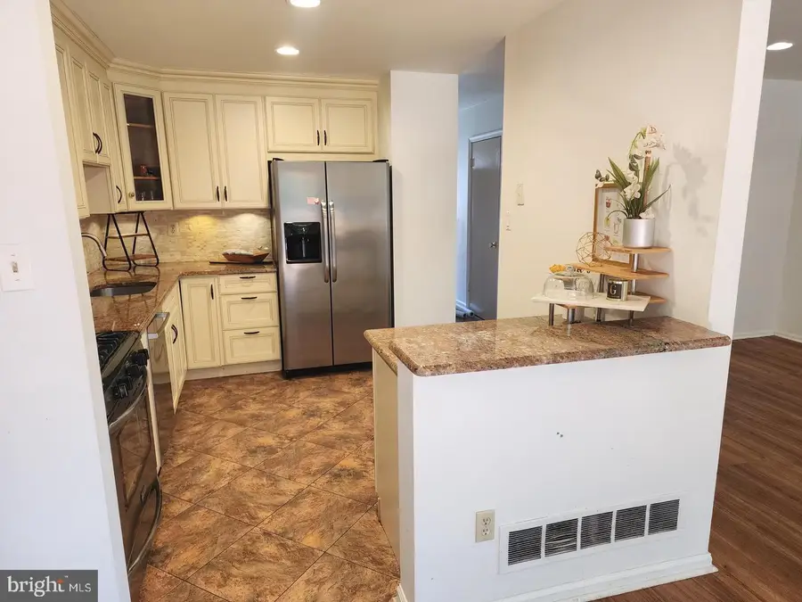 25 Forsythia Ct, Lafayette Hill, PA 19444 - #3