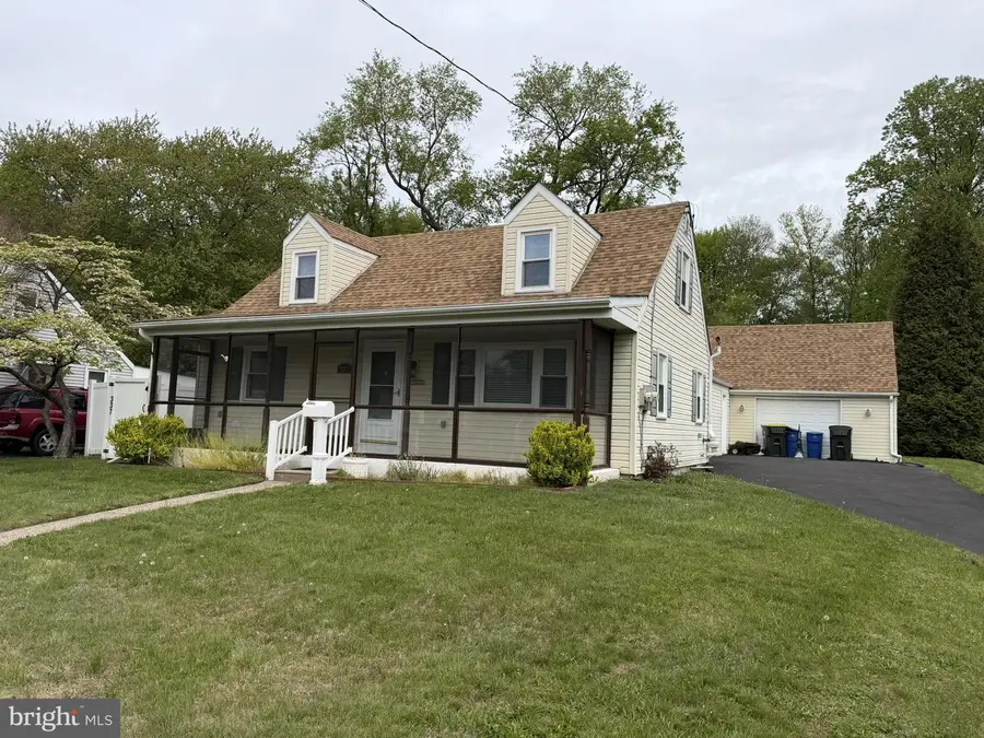 337 Surrey Ln, Hatboro, PA 19040 - #3