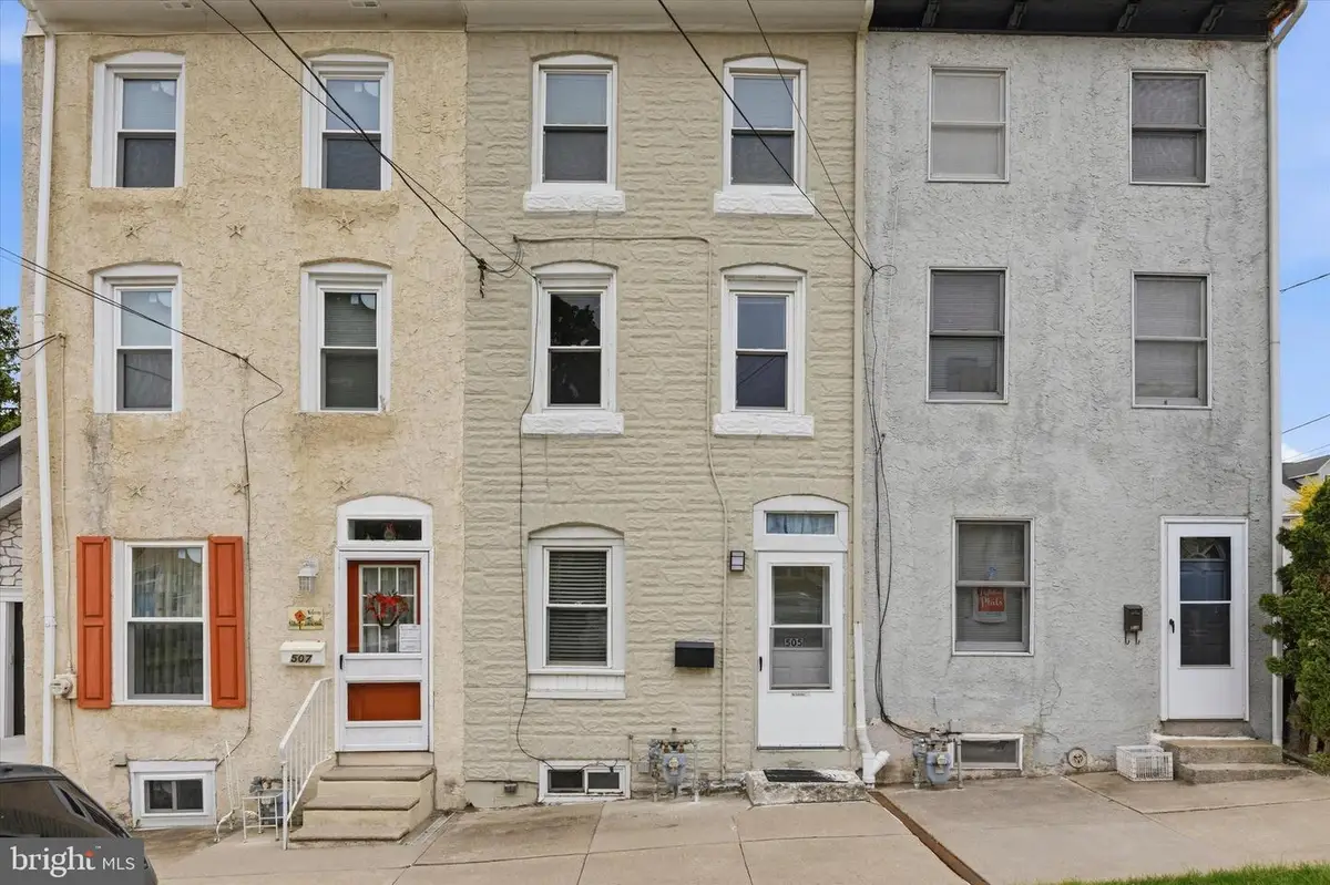 505 Spring Mill Ave, Conshohocken, PA 19428 - #1