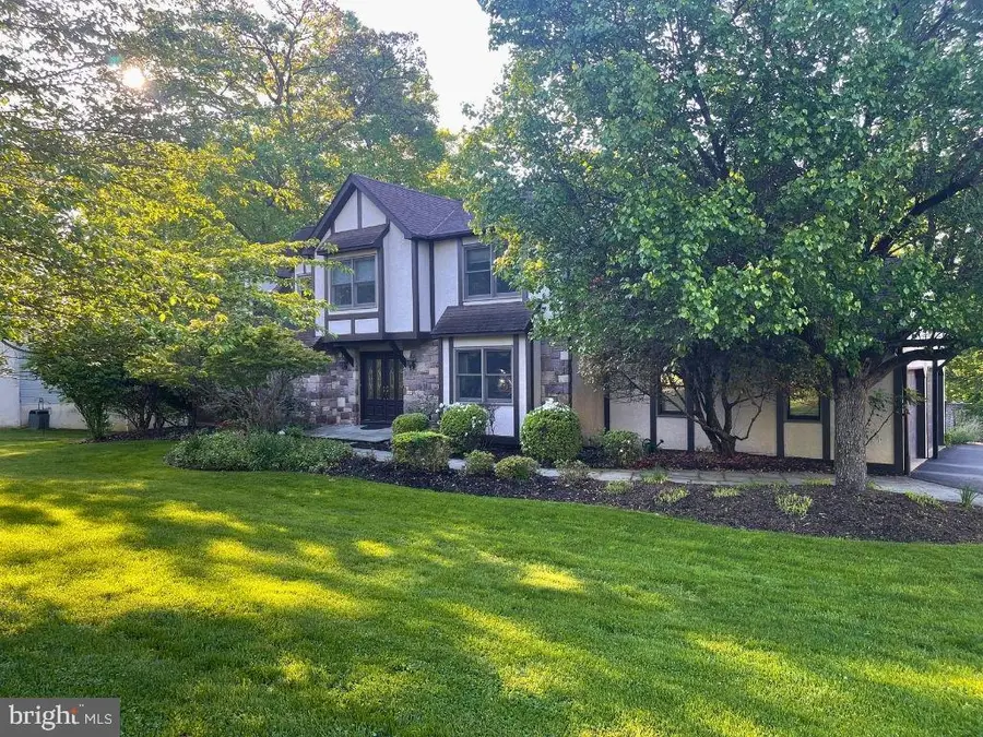 6 Locust Way, Lafayette Hill, PA 19444 - #3