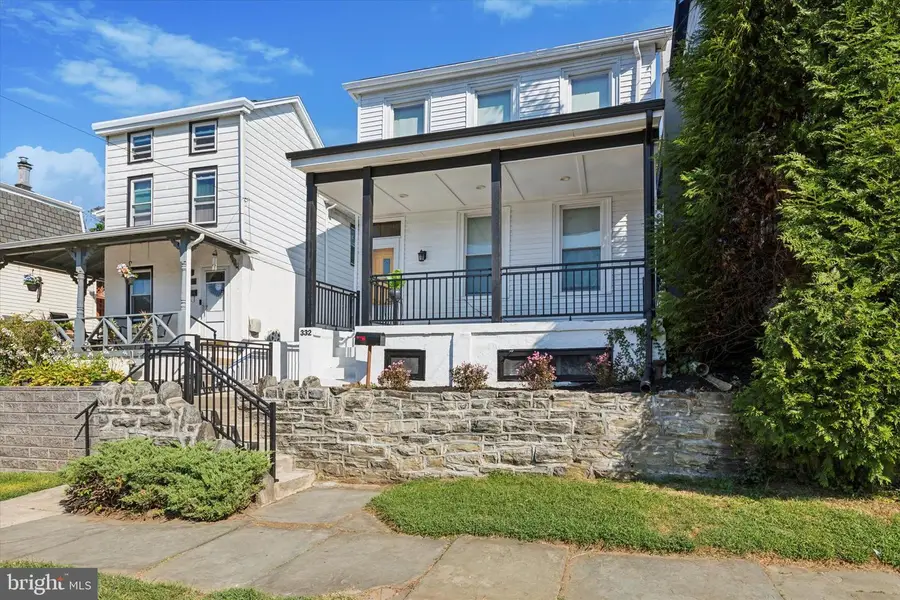 332 Spring Mill Ave, Conshohocken, PA 19428 - #2