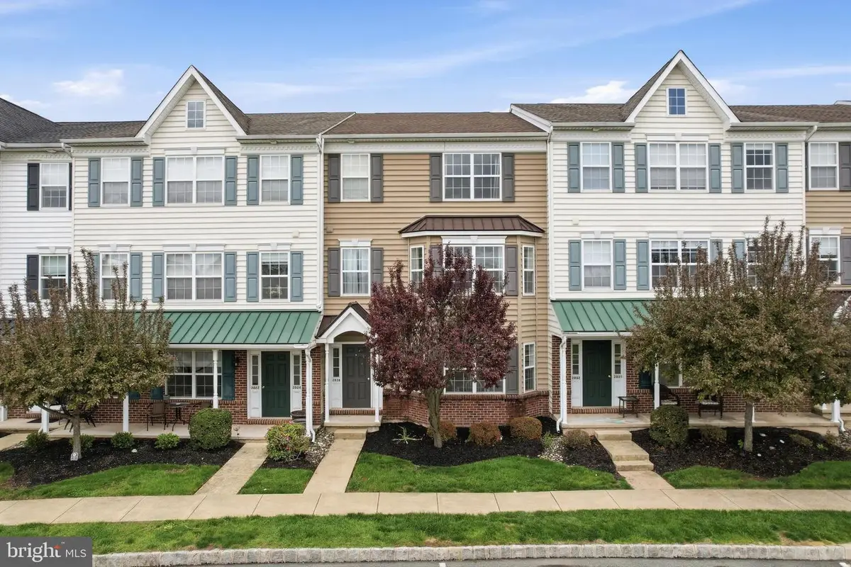 2026 Berkeley Dr, Pennsburg, PA 18073 - #1