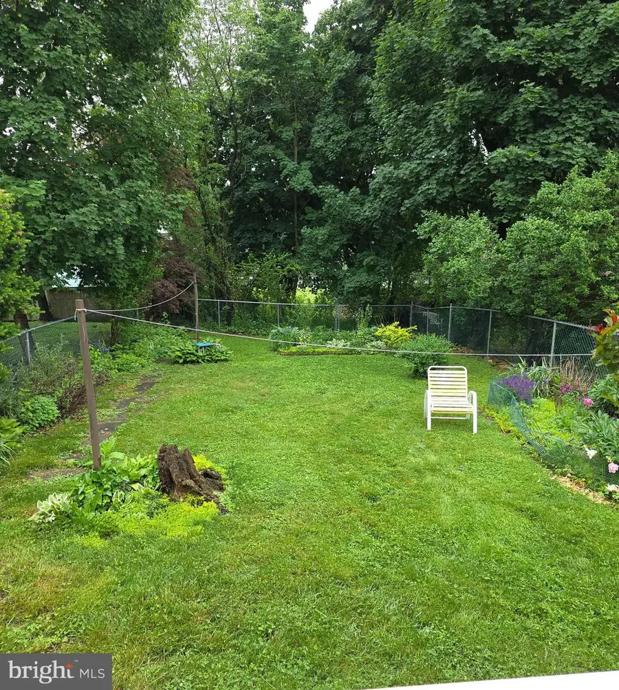 381 Stewart Ave, Jenkintown, PA 19046 - #2