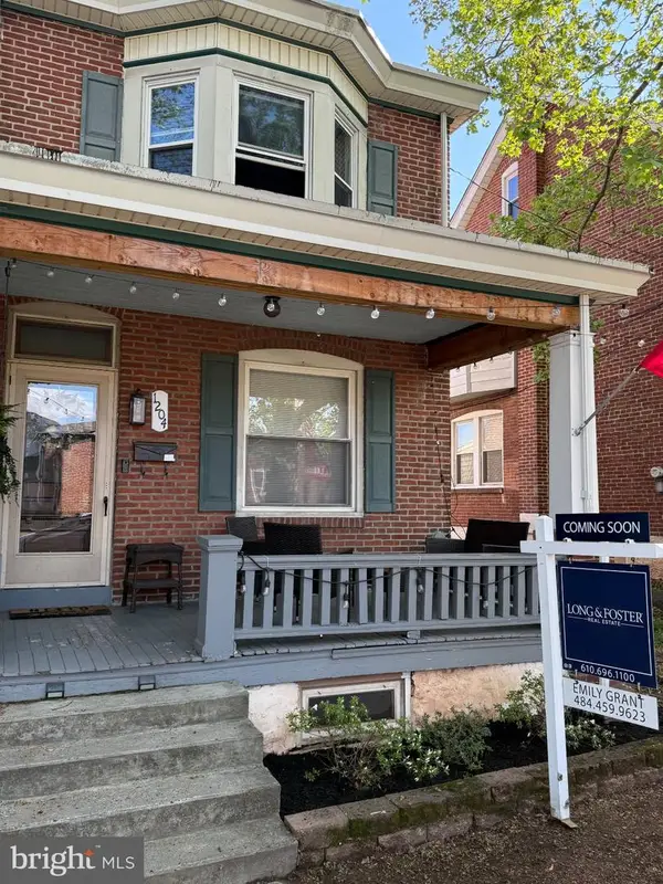 1204 Queen St, POTTSTOWN, PA 19464