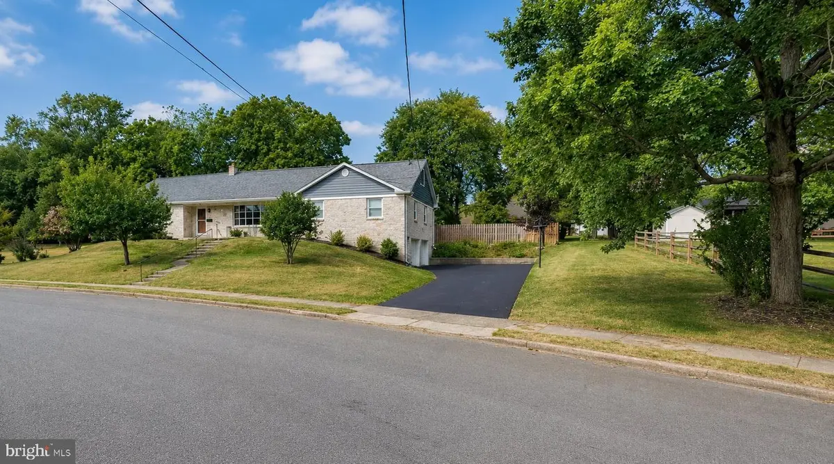 642 Knoll Dr, Lansdale, PA 19446 - #1