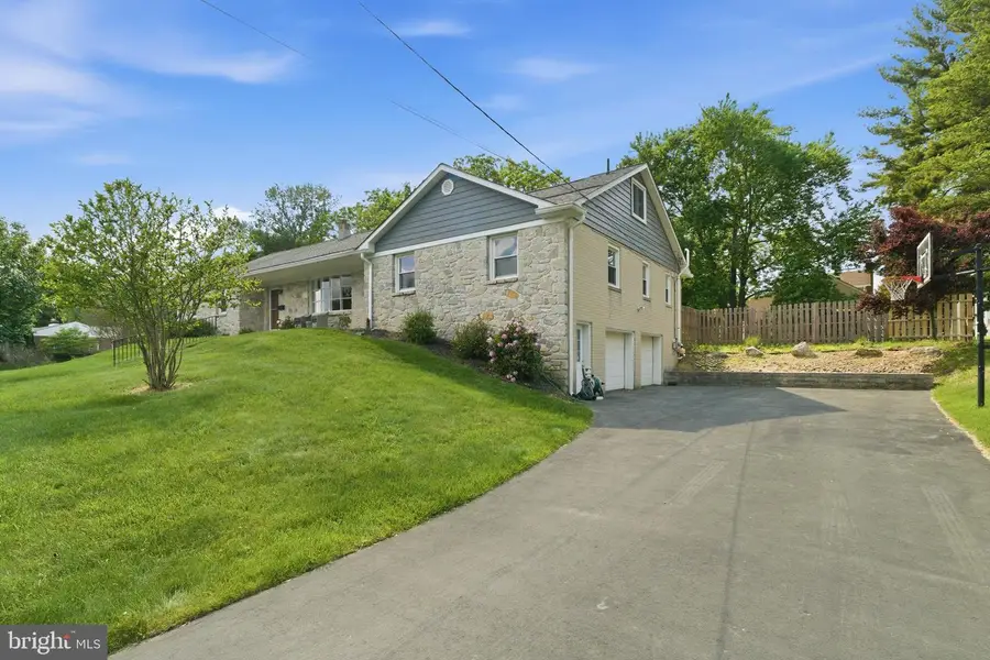 642 Knoll Dr, Lansdale, PA 19446 - #3